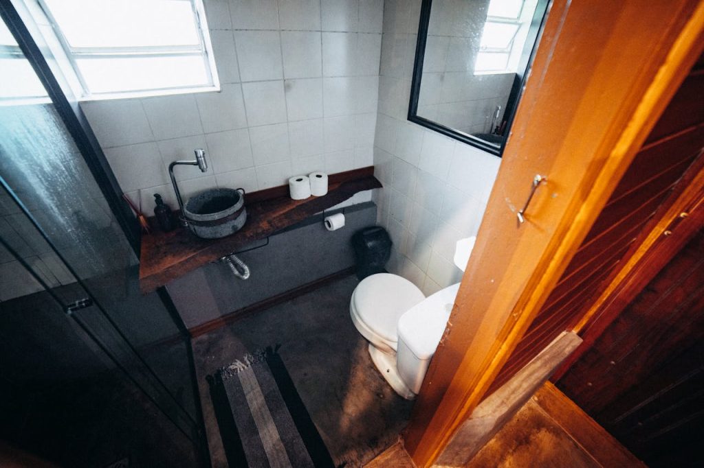 small bathroom design