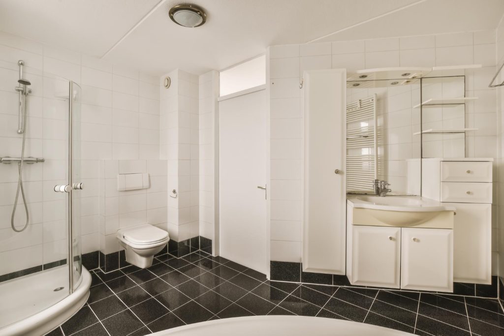 en suite bathroom